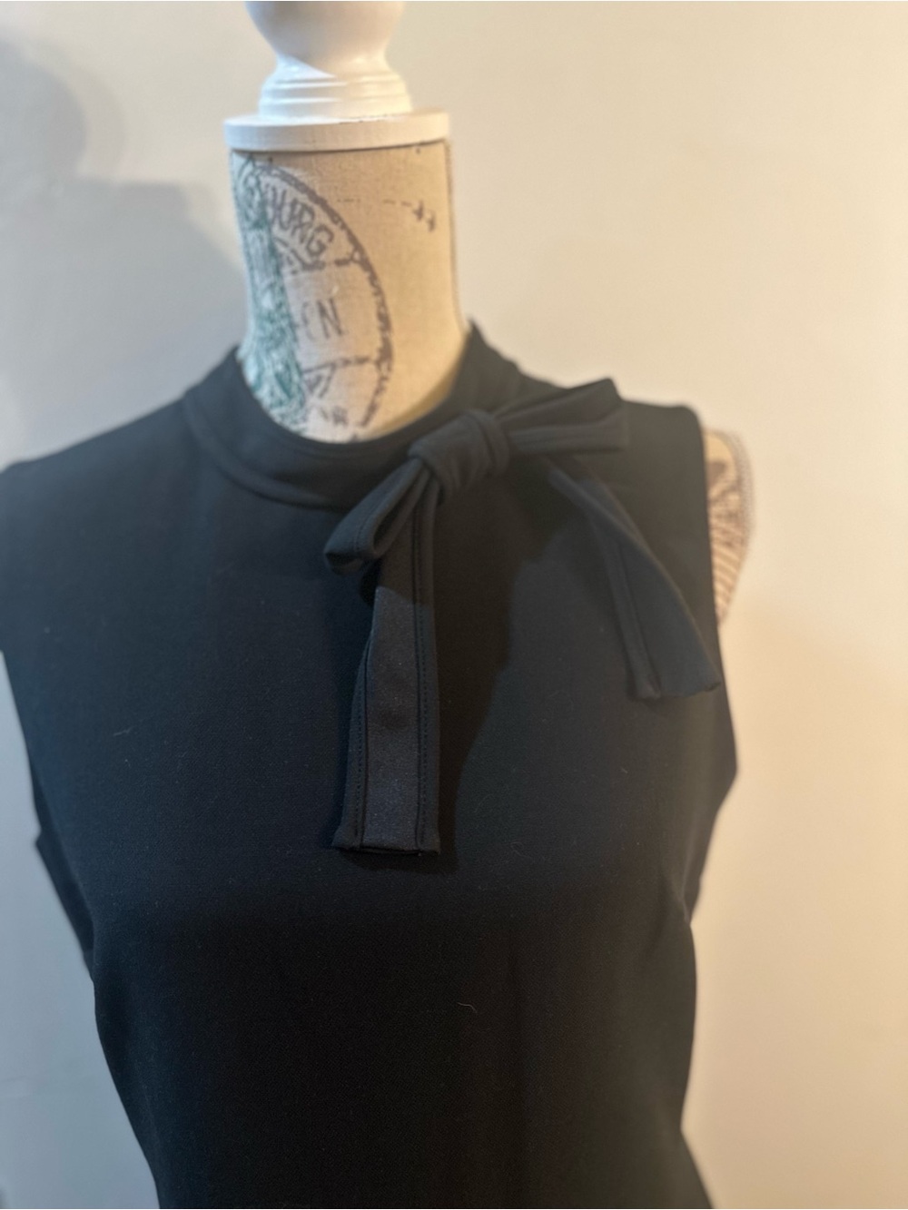 Karl Lagerfeld Black Sleeveless Tie-Neck Shift Dress